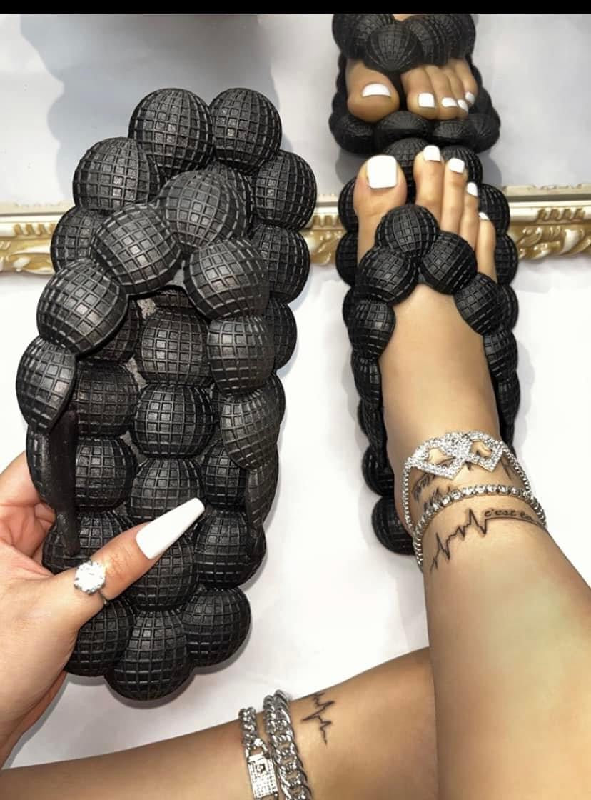 Bubble slippers