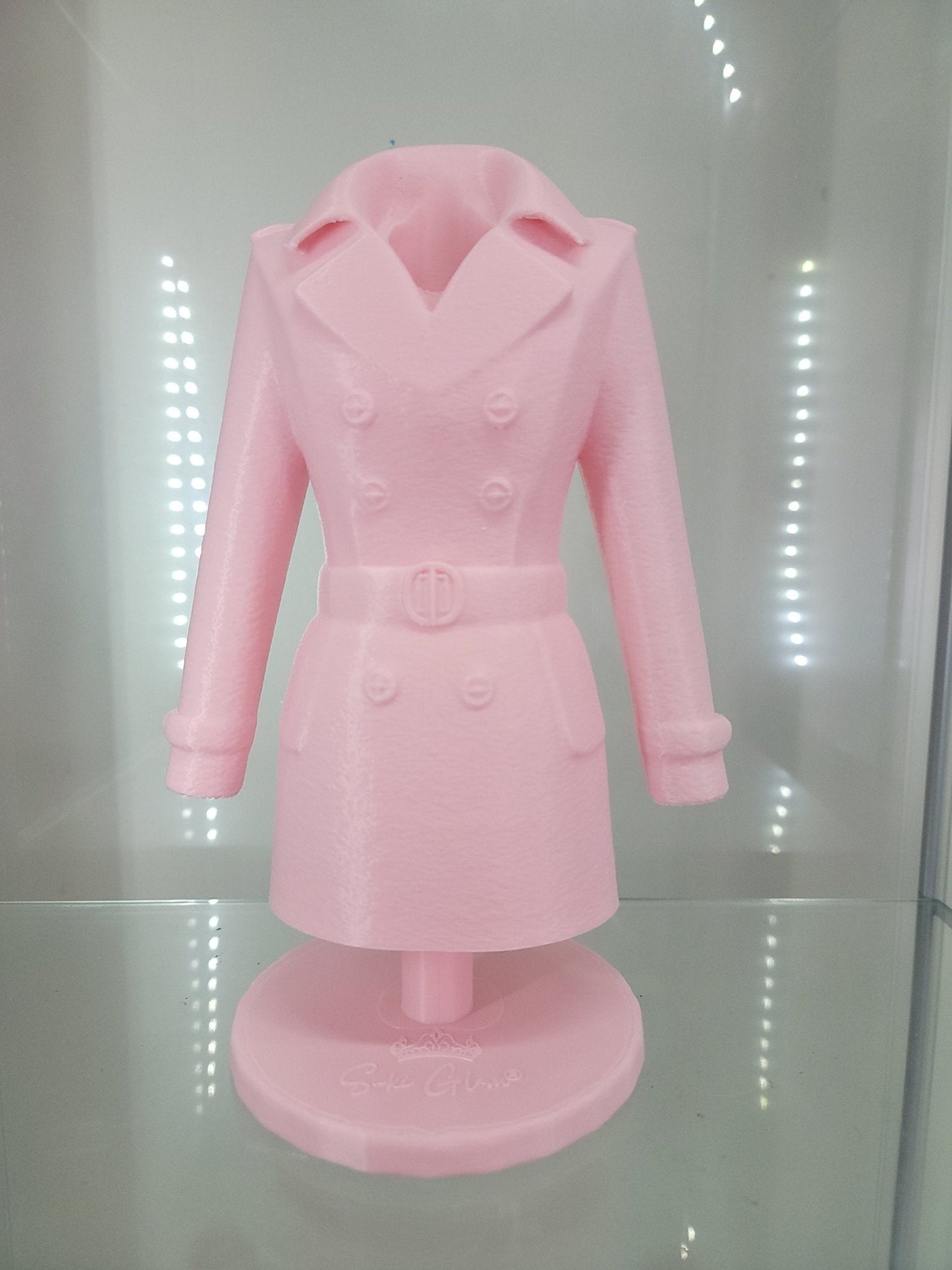 Pink Trench Coat Brush Holder β Glam Organizer