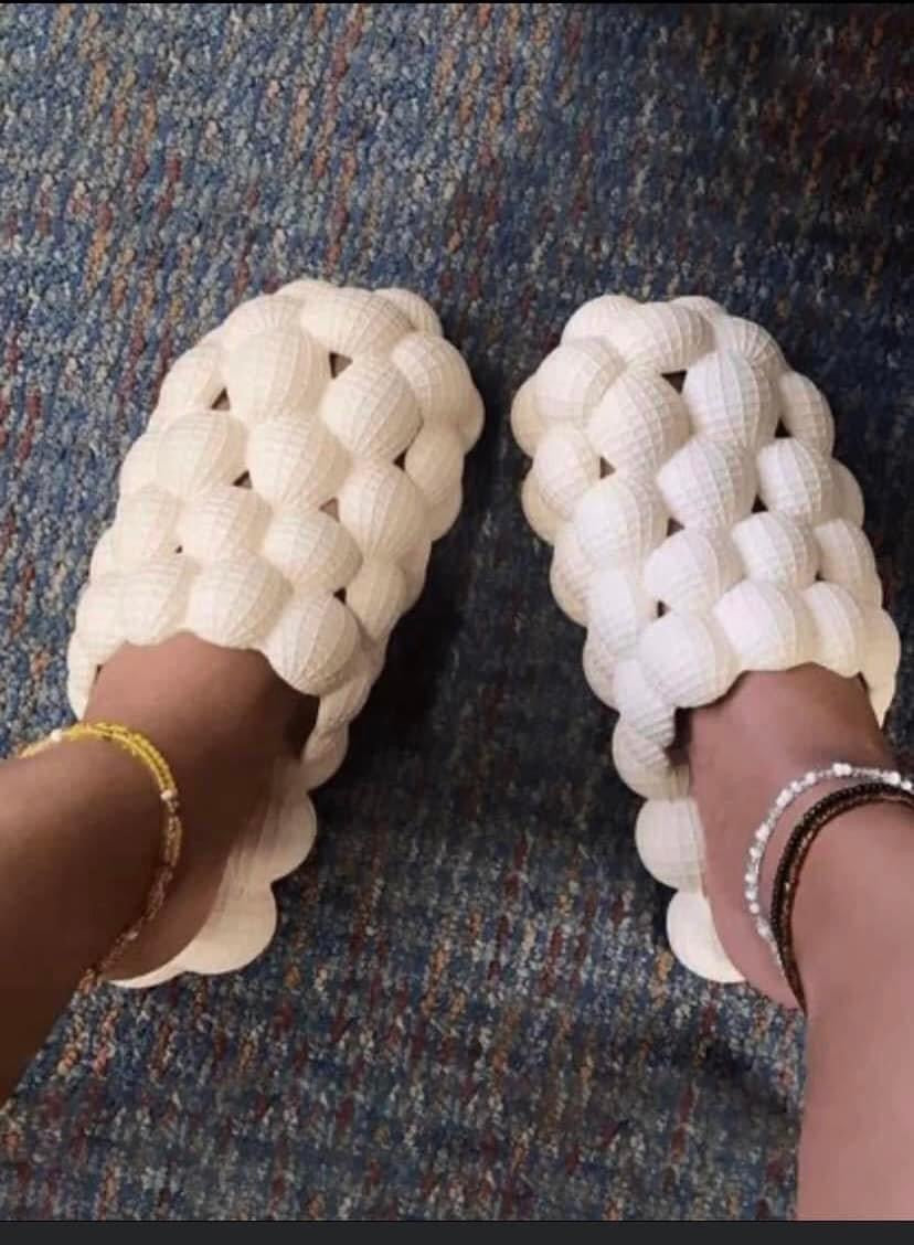 Bubble slippers