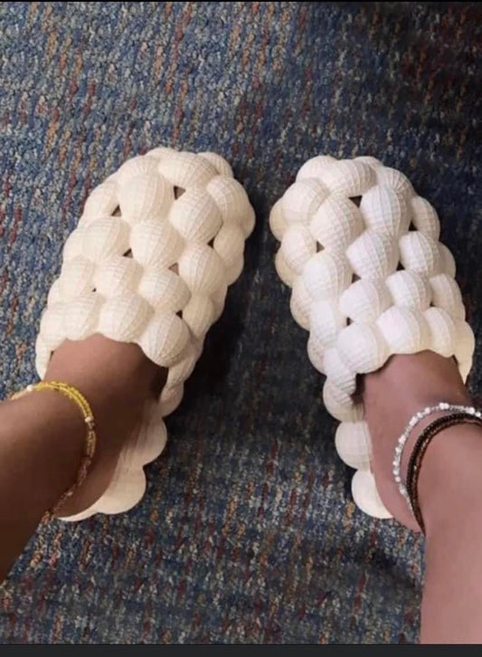 Bubble slippers