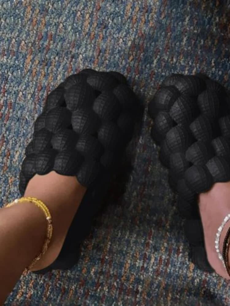 Bubble slippers
