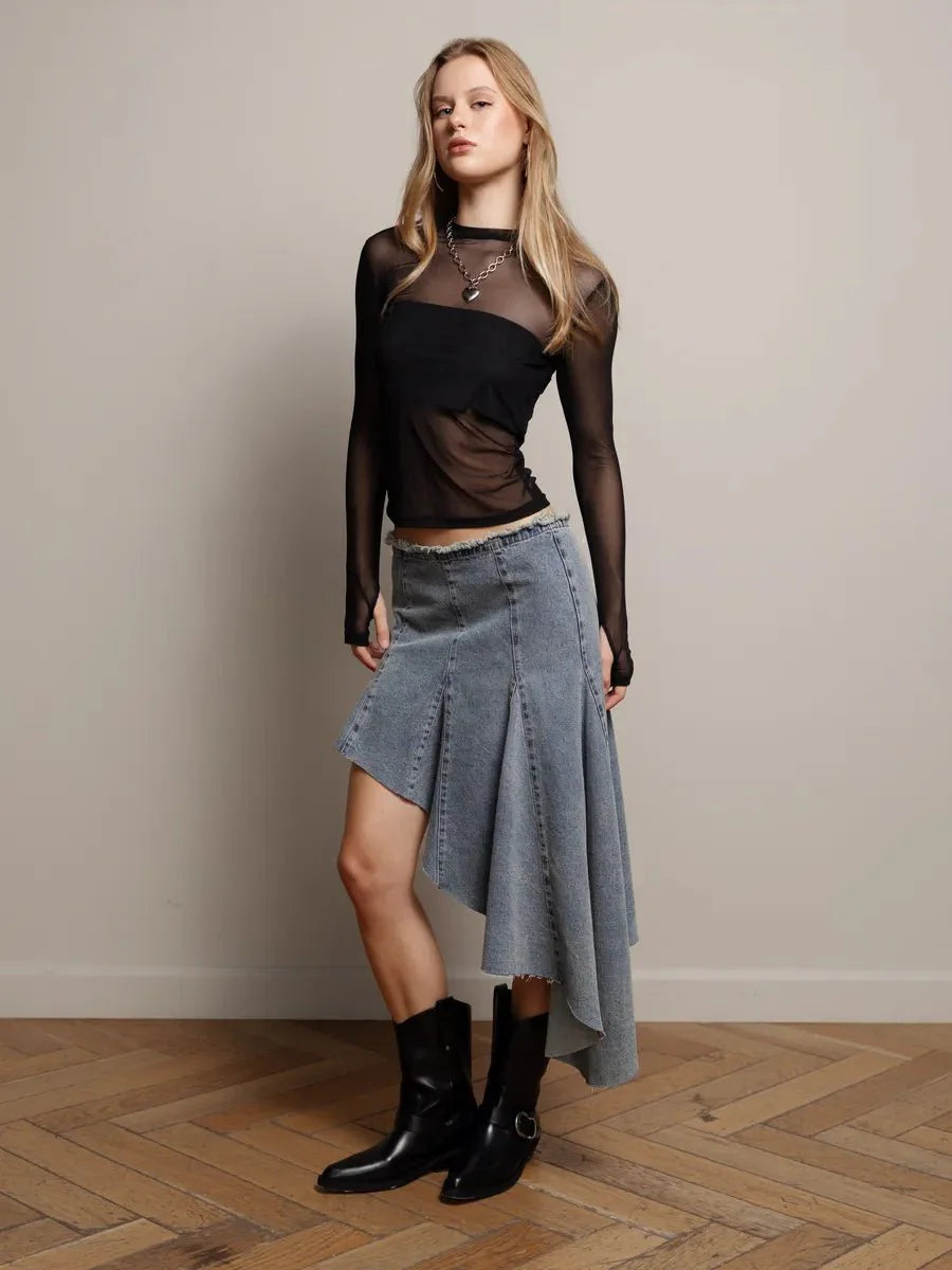 Bernadette Tight Bottoming T-shirt