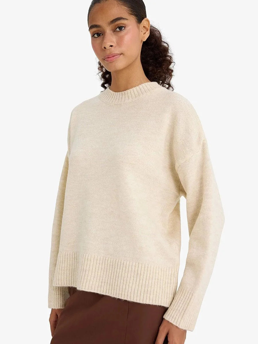 Deidra Crew Neck Pullover Sweater