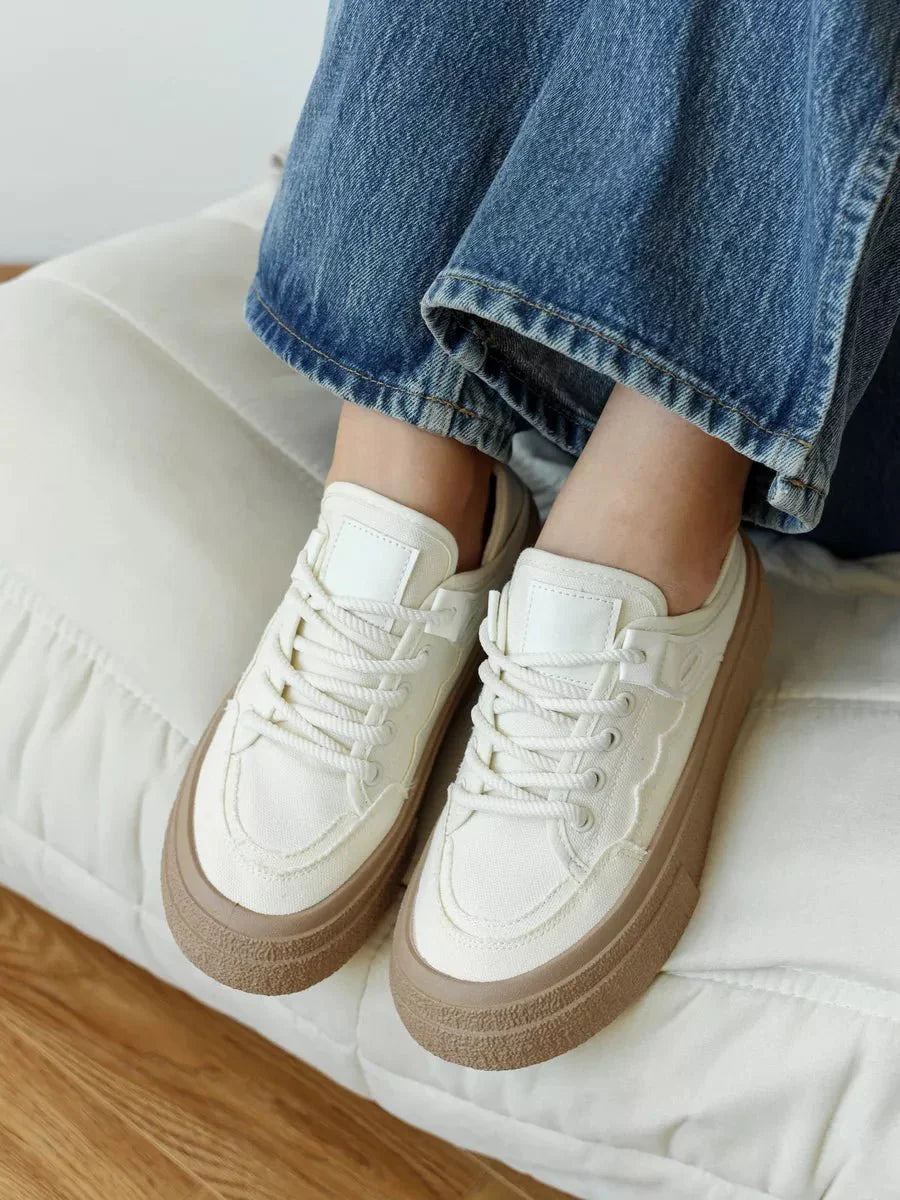 Lily Sneakers