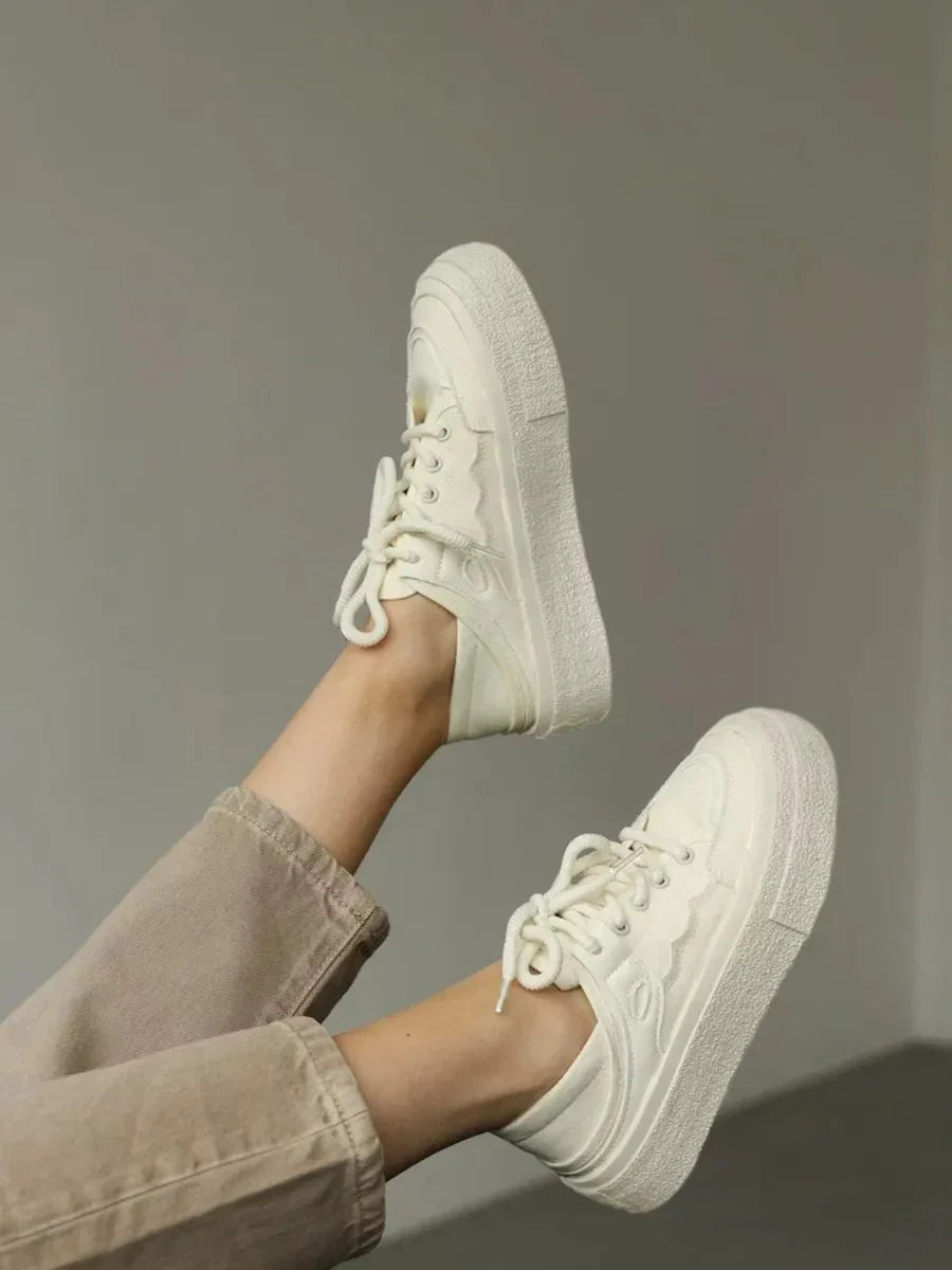 Lily Sneakers
