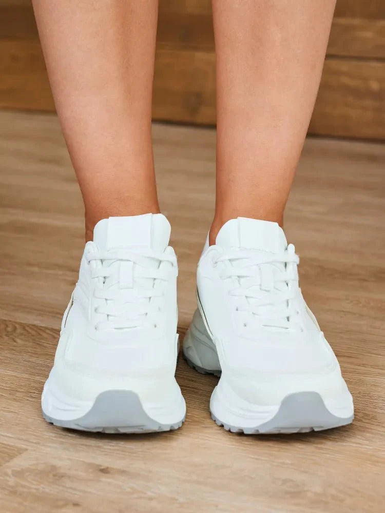 Beatrix Sneakers: Stylish and Comfy Go-To Kicks!