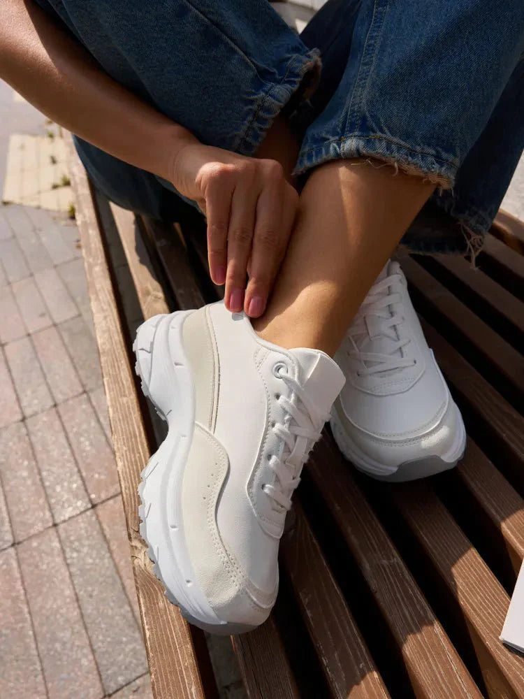Beatrix Sneakers: Stylish and Comfy Go-To Kicks!