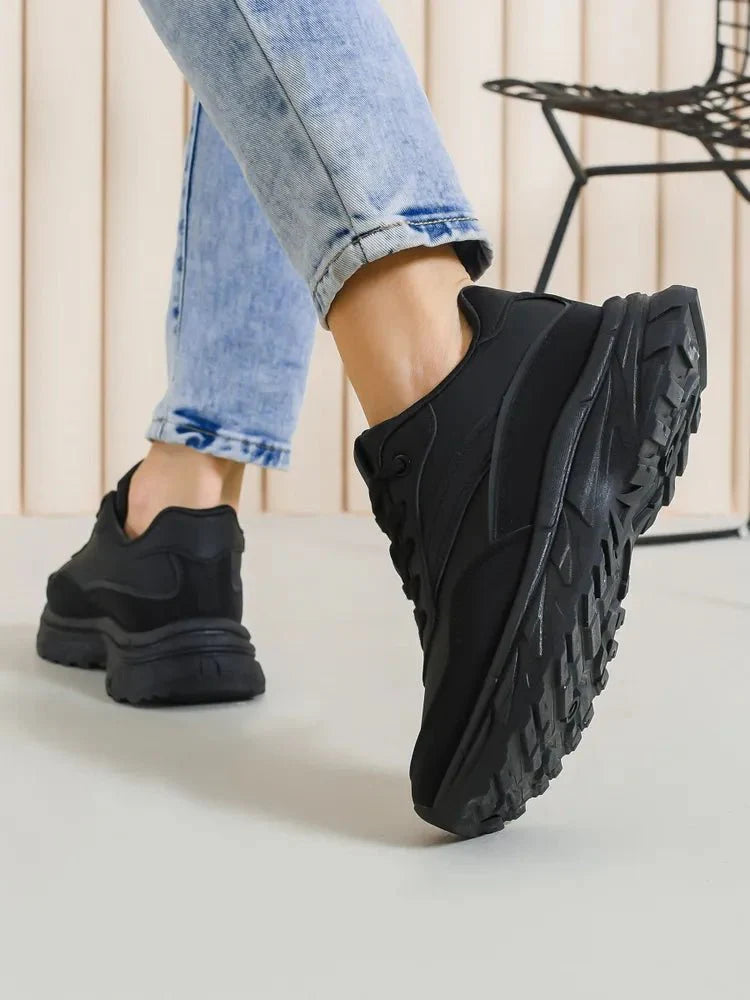 Beatrix Sneakers: Stylish and Comfy Go-To Kicks!