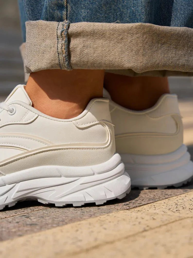 Beatrix Sneakers: Stylish and Comfy Go-To Kicks!